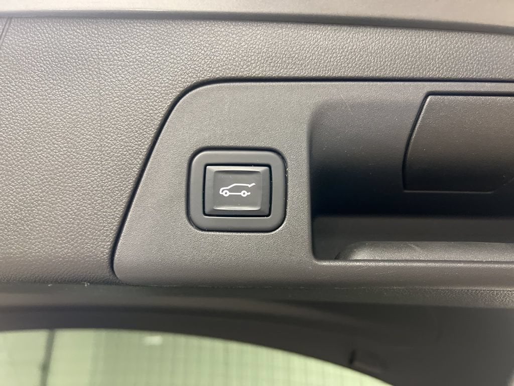 2022 Buick Envision Essence - Photo 8