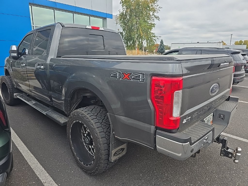 Used 2017 Ford Super Duty F-350 SRW Platinum Truck