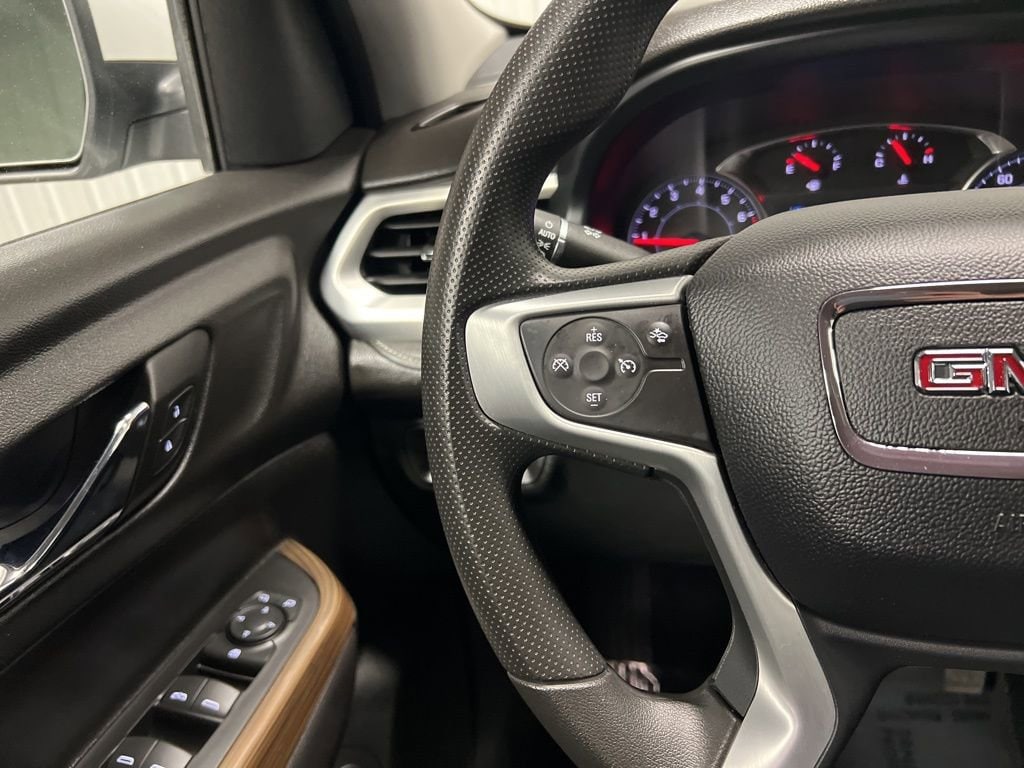 2023 GMC Acadia SLE - Photo 16