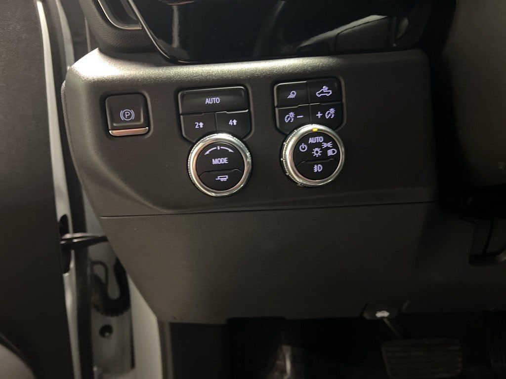2024 GMC Sierra 1500 SLT - Photo 19