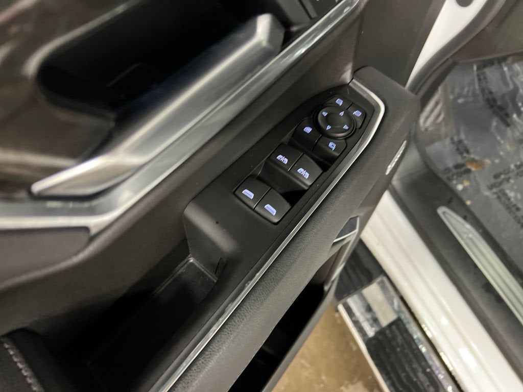 2025 Chevrolet Silverado 1500 LTZ - Photo 17