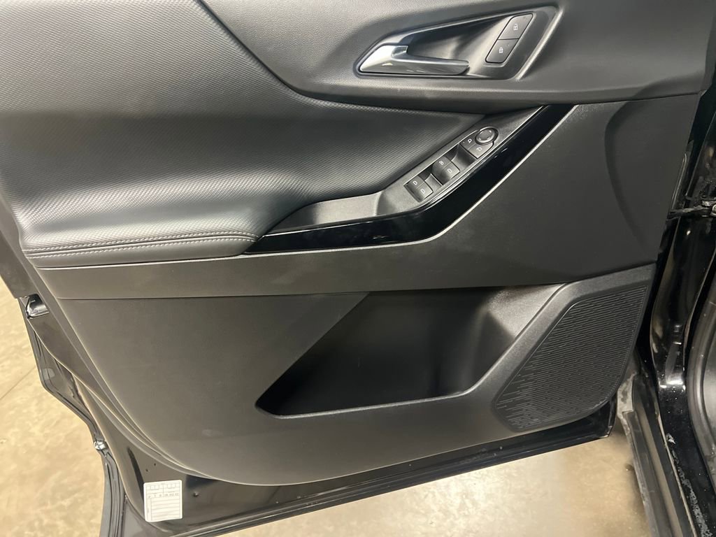 2025 Chevrolet Equinox LT - Photo 15