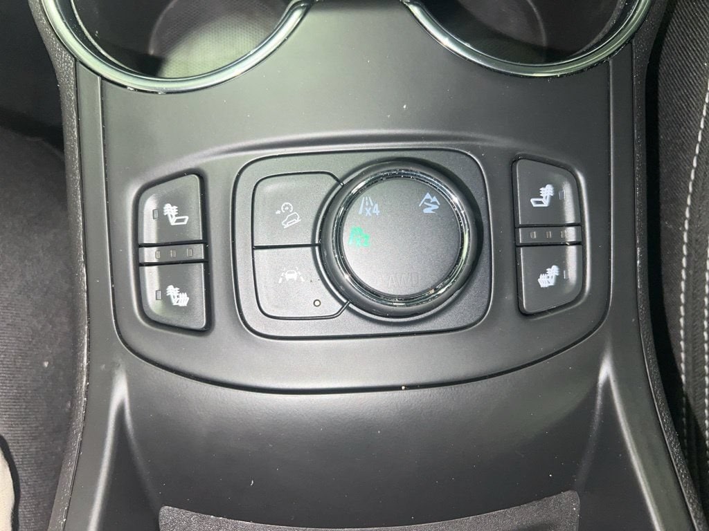 2023 GMC Terrain SLE - Photo 20