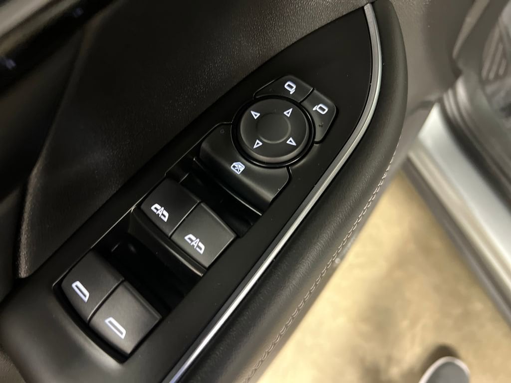 2023 Buick Envision Essence - Photo 16