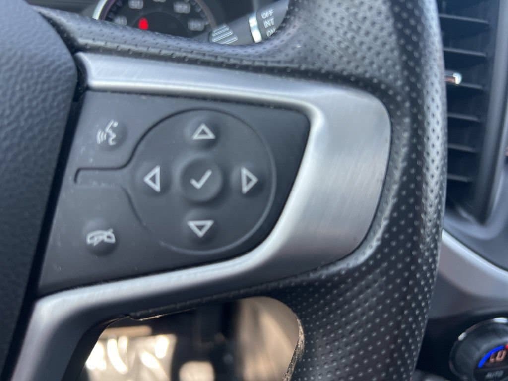 2023 GMC Acadia SLE - Photo 16