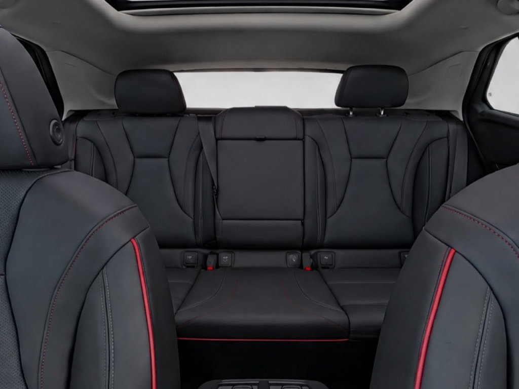2022 Buick Envision Essence - Photo 22