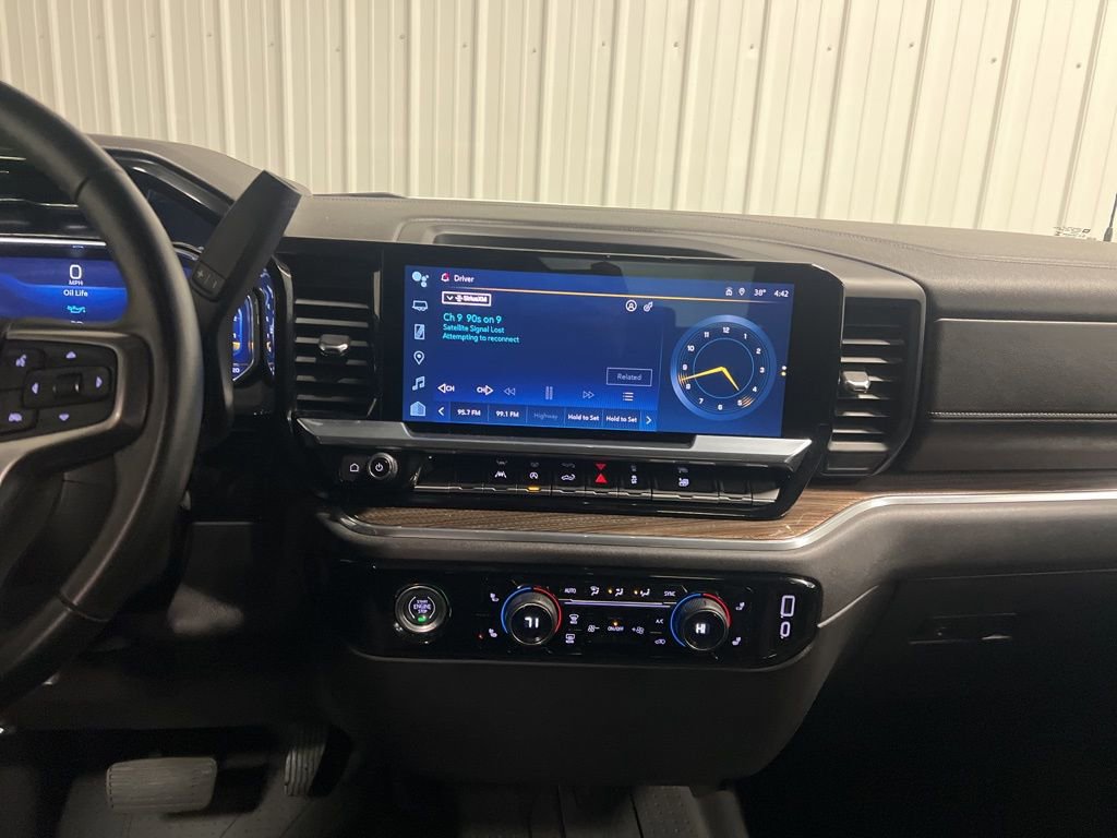 2023 Chevrolet Silverado 1500 RST - Photo 15