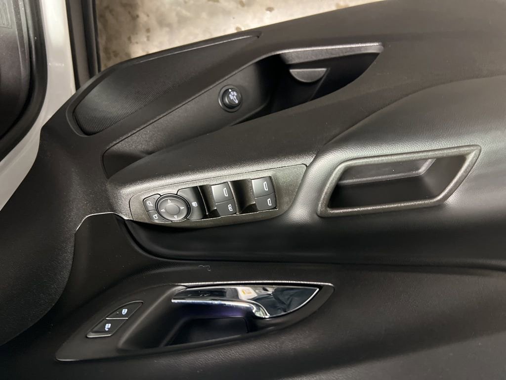 2024 Chevrolet Equinox LT - Photo 19