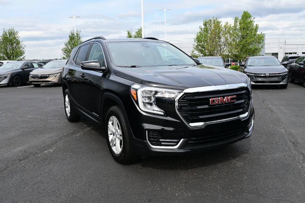 Used 2023 GMC Terrain SLE SUV