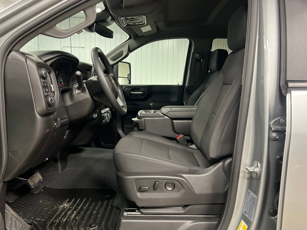 2026 Chevrolet Silverado 2500 HD Custom - Photo 12