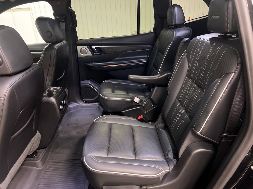 2025 Buick Enclave Avenir - Photo 14