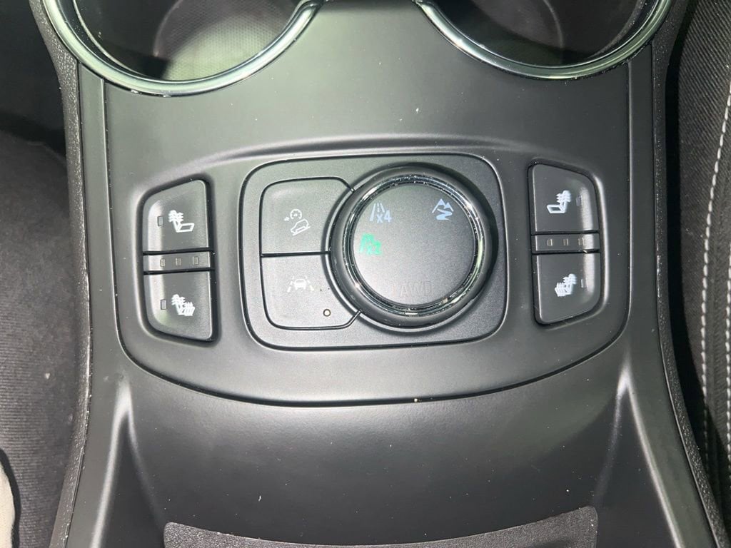 2023 GMC Terrain SLE - Photo 20