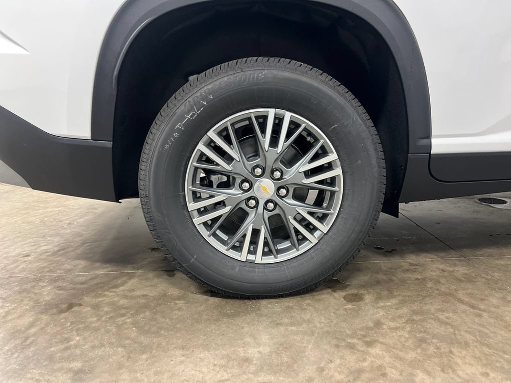 2026 Chevrolet Traverse LT - Photo 9