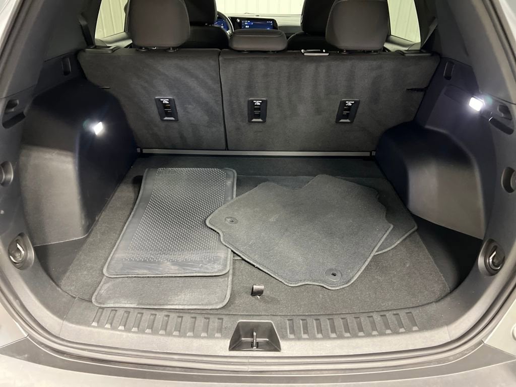 2025 Chevrolet Equinox LT - Photo 12