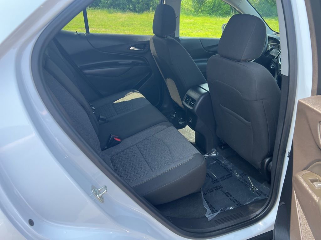 2024 Chevrolet Equinox LT - Photo 11