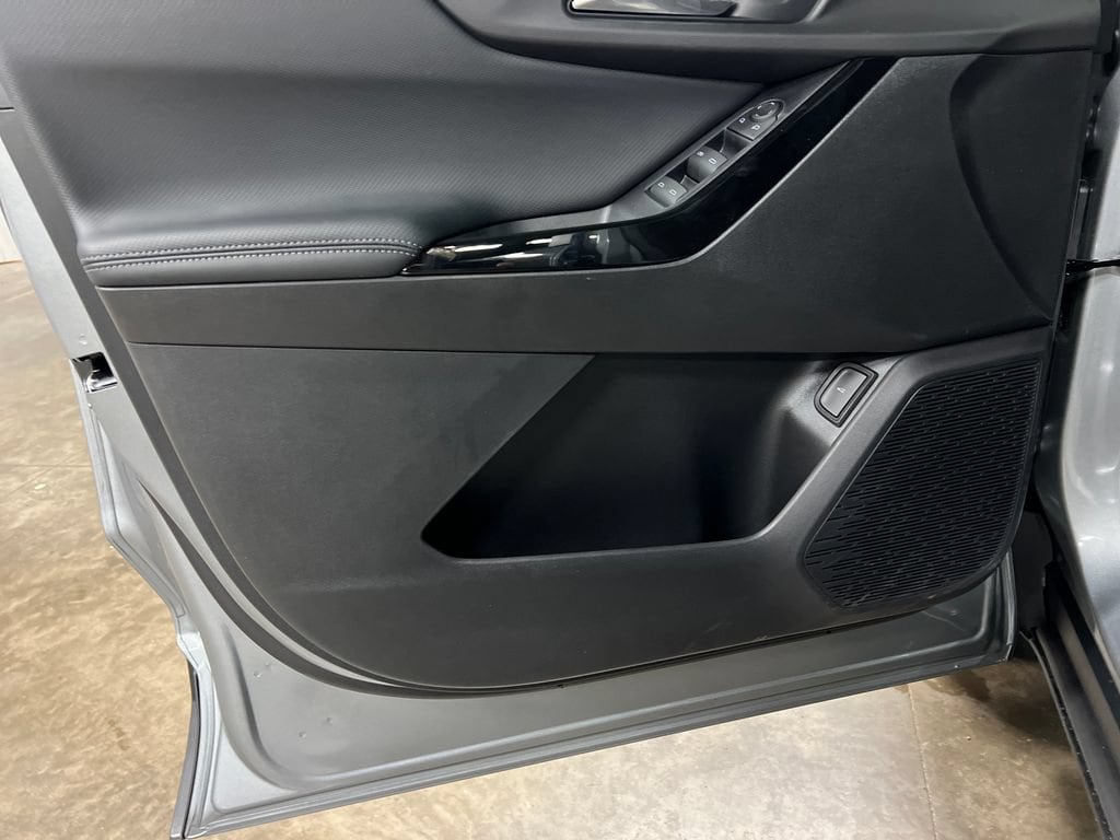 2027 Chevrolet Equinox LT - Photo 15