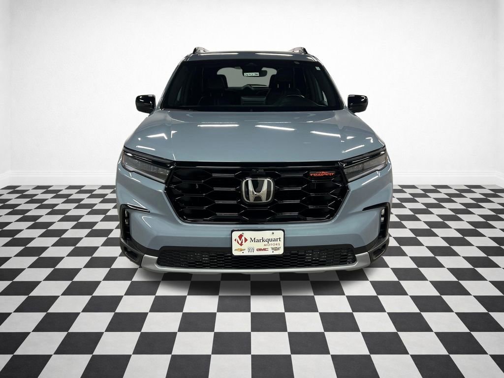 Used 2025 Honda Pilot TrailSport SUV