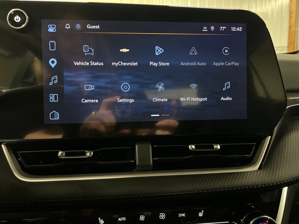 2027 Chevrolet Equinox LT - Photo 26
