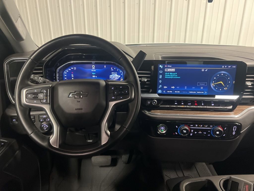 2023 Chevrolet Silverado 1500 RST - Photo 13