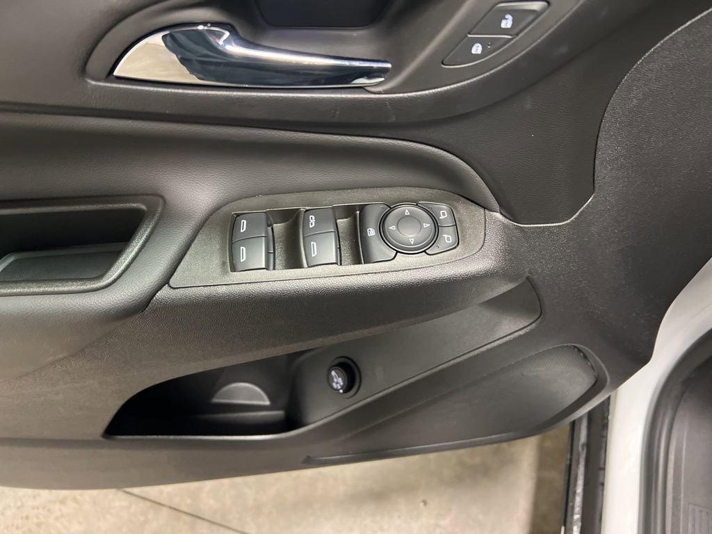 2023 Chevrolet Equinox LT - Photo 20