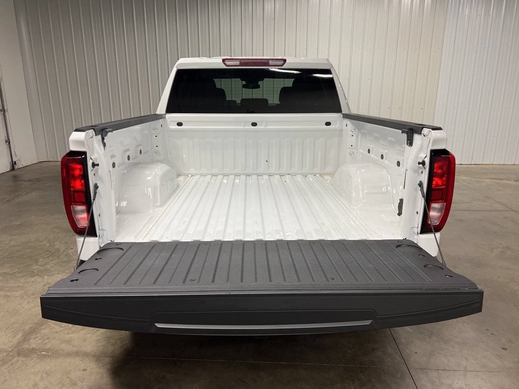 2024 GMC Sierra 1500 Elevation - Photo 7