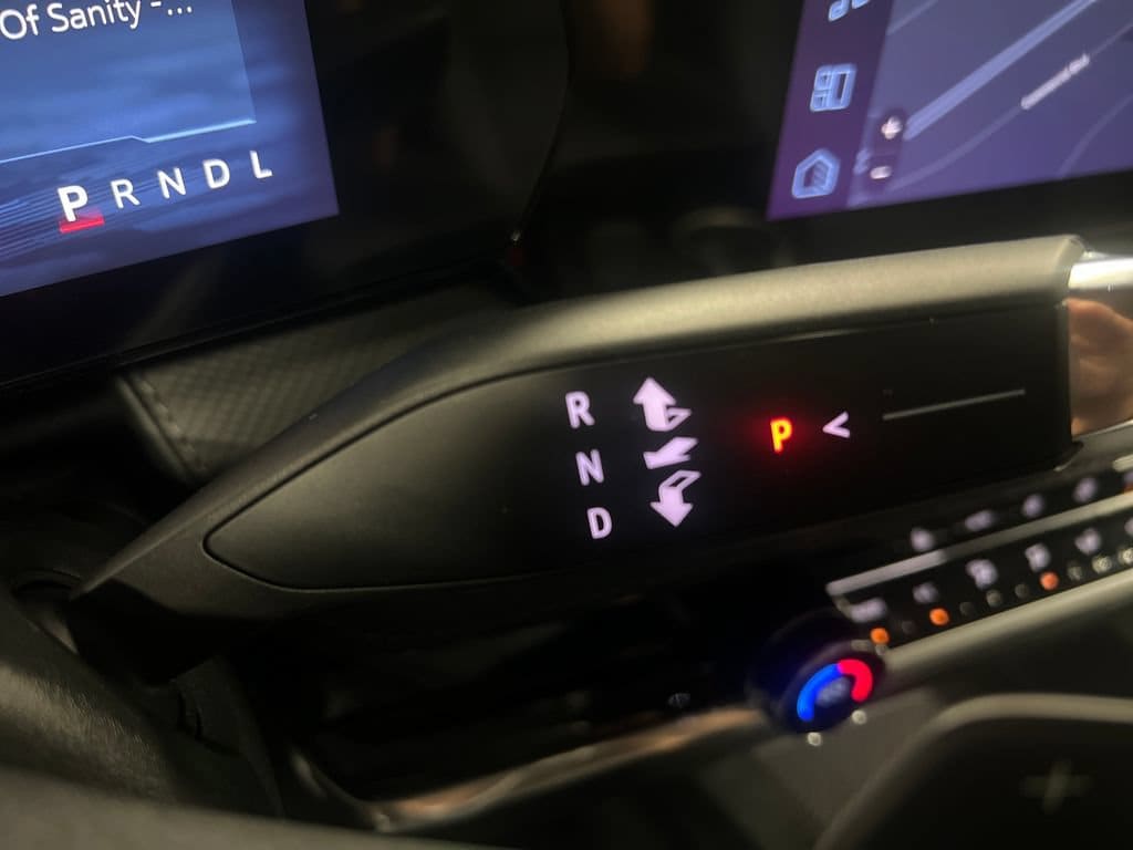 2027 Chevrolet Equinox LT - Photo 26