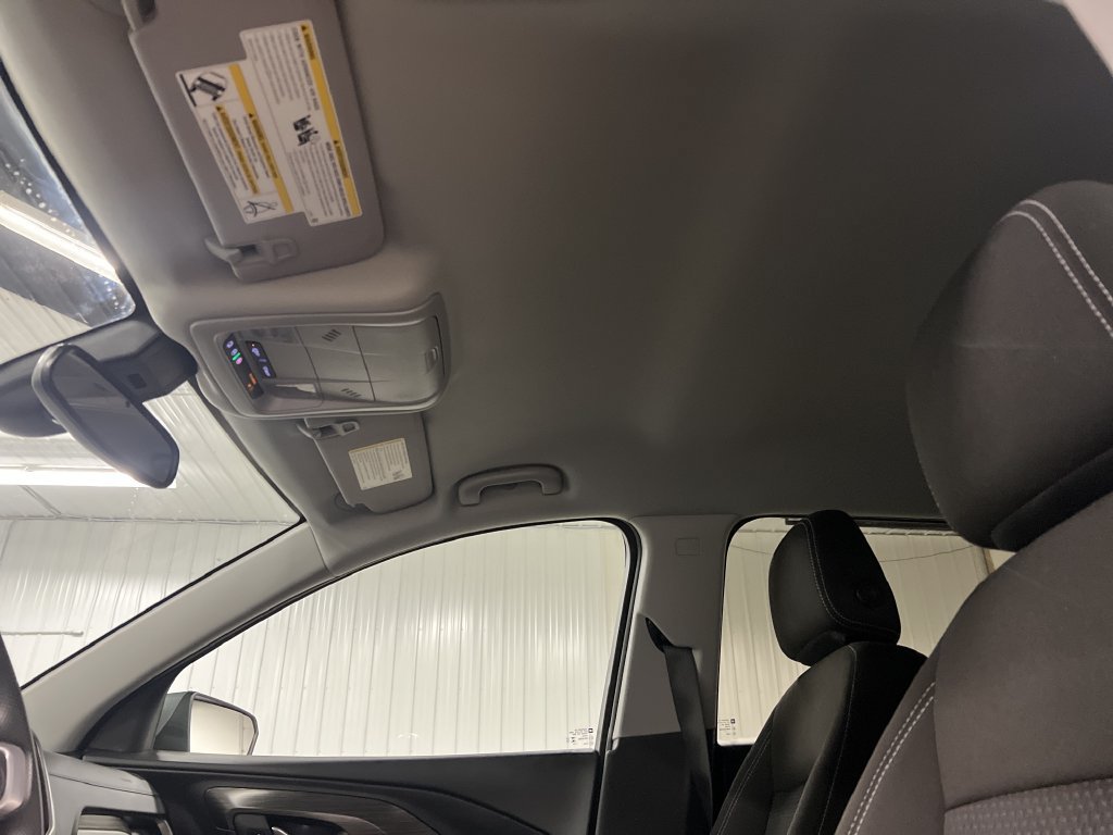 2023 GMC Terrain SLE - Photo 27