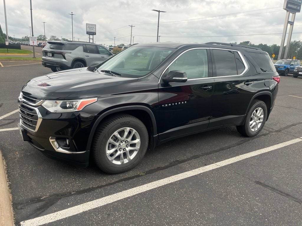 Used 2021 Chevrolet Traverse LT Cloth SUV