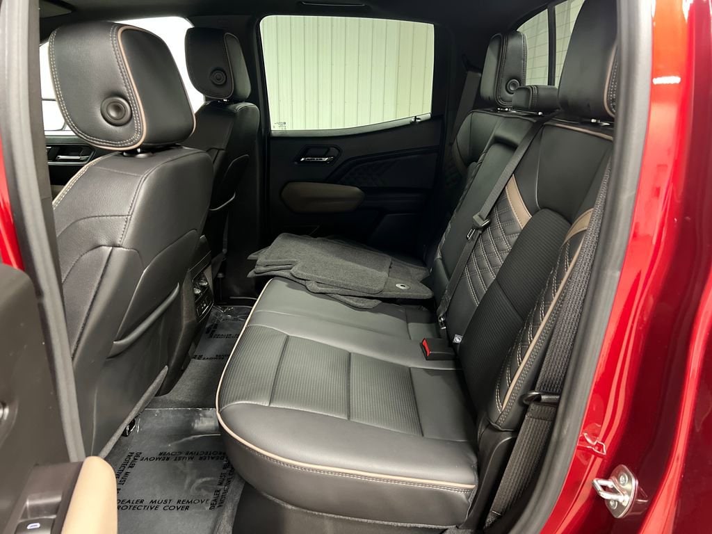 2024 GMC Canyon Denali - Photo 14