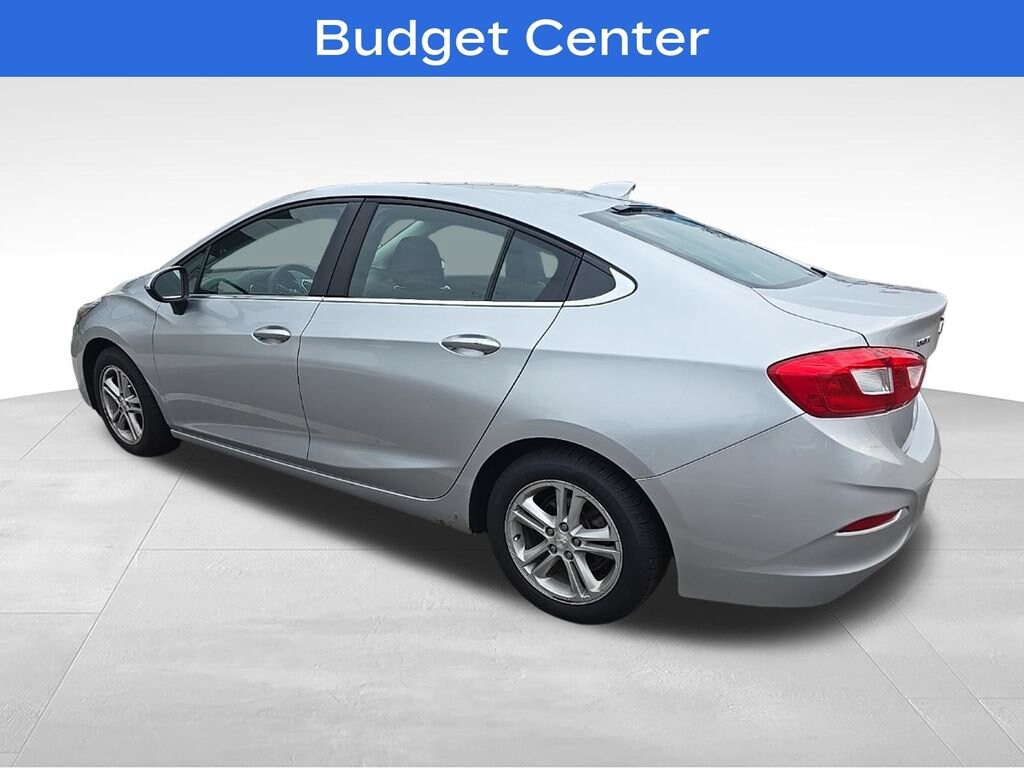 Used 2017 Chevrolet Cruze LT Car