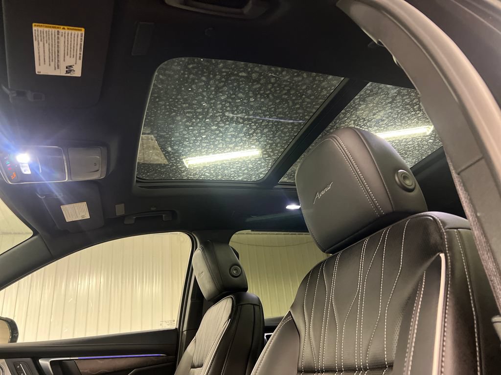 2025 Buick Enclave Avenir - Photo 28