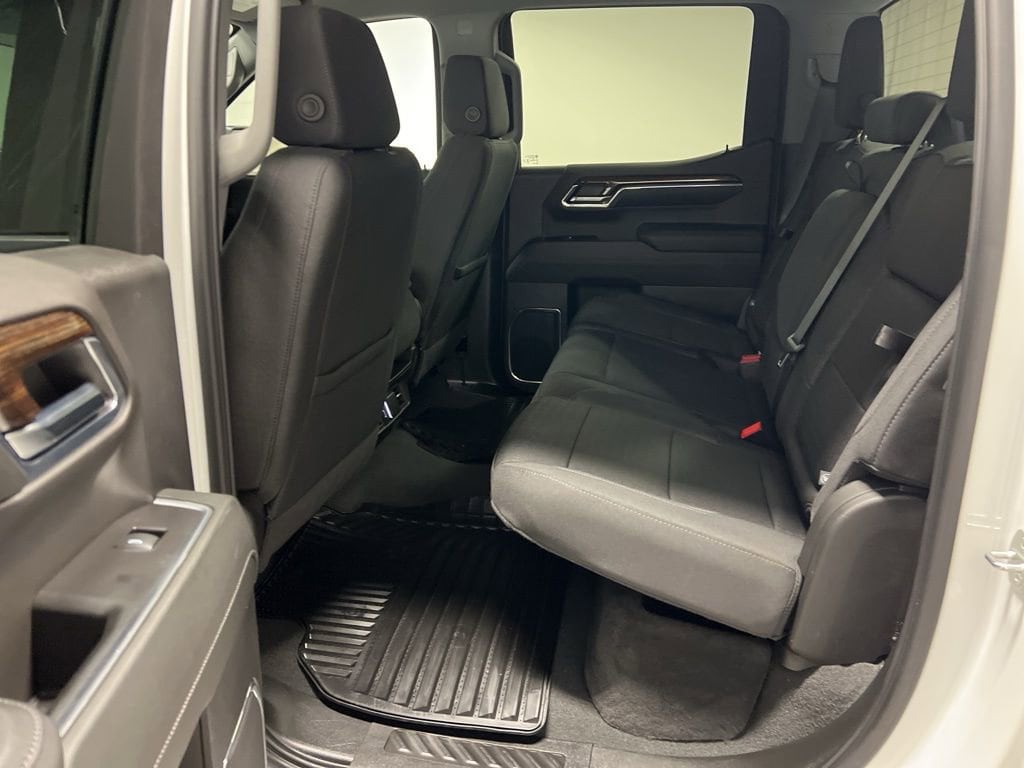 2024 GMC Sierra 1500 Elevation - Photo 12