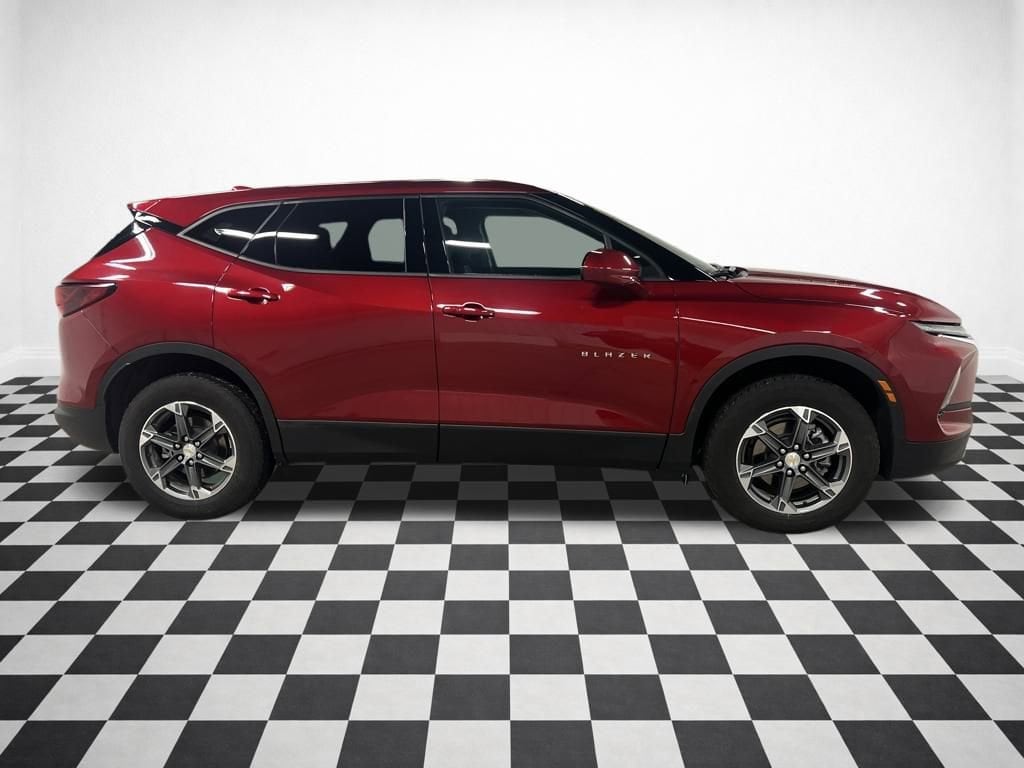 Used 2025 Chevrolet Blazer 2LT SUV