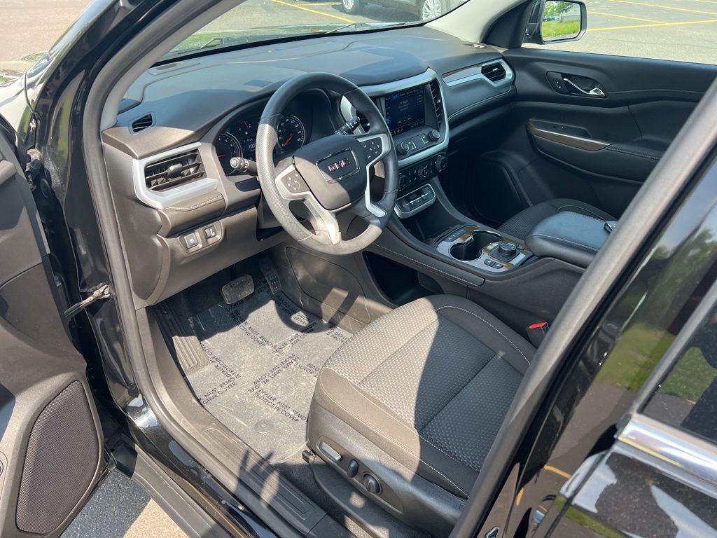 2023 GMC Acadia SLE - Photo 10