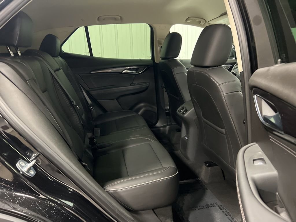 2023 Buick Envision Essence - Photo 11