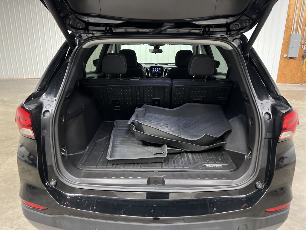2024 Chevrolet Equinox LT - Photo 12