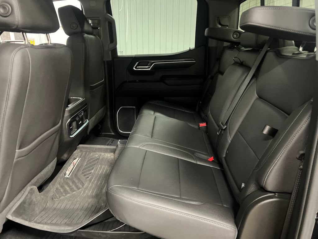 2023 Chevrolet Silverado 1500 LTZ - Photo 14