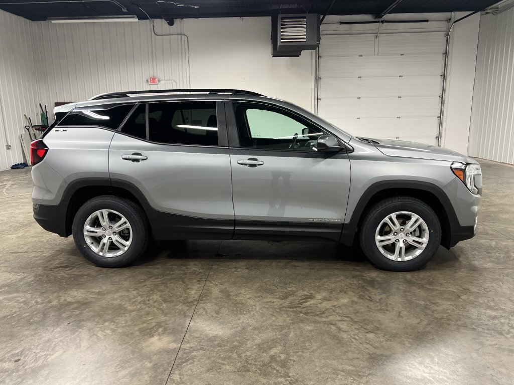 Used 2023 GMC Terrain SLE SUV