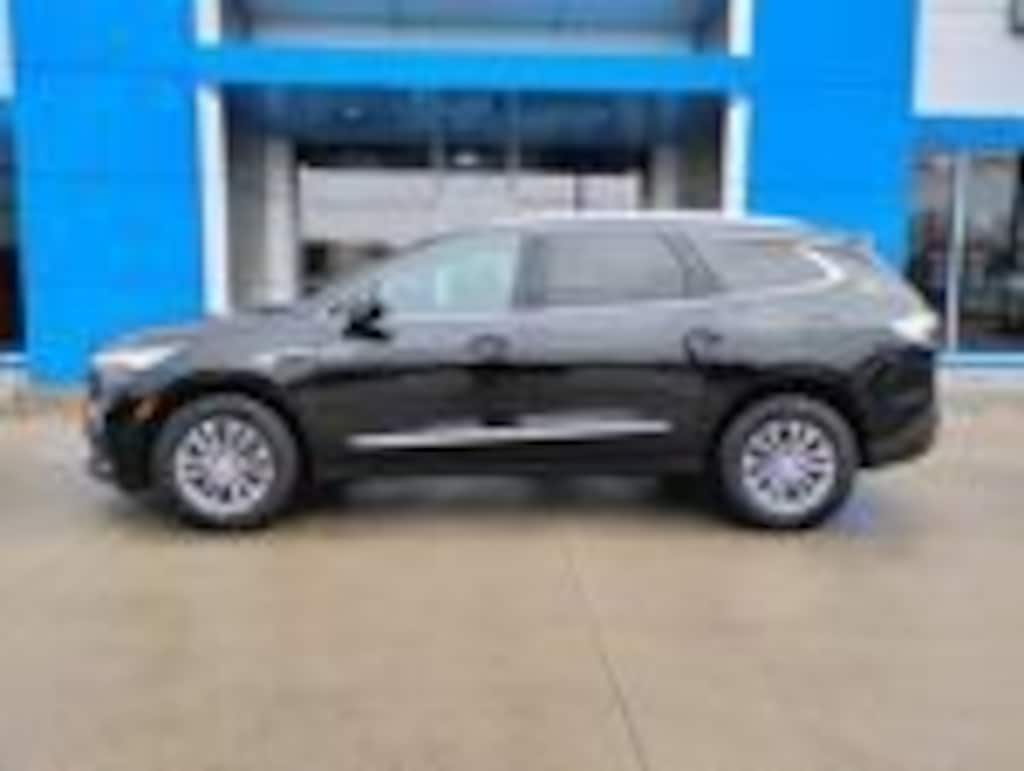Used 2024 Buick Enclave Essence SUV
