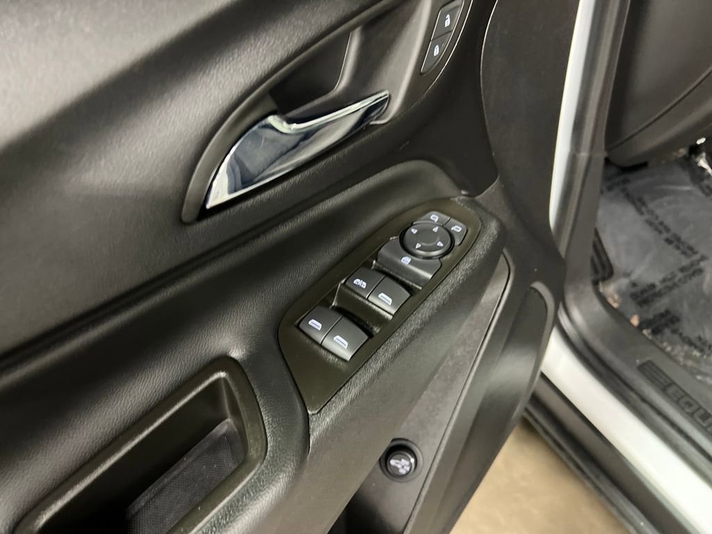 2023 Chevrolet Equinox LT - Photo 16