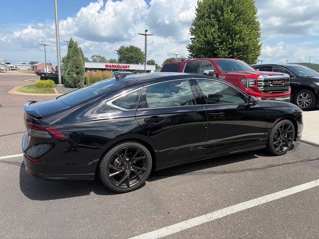 Used 2025 Honda Accord Hybrid Touring Sedan