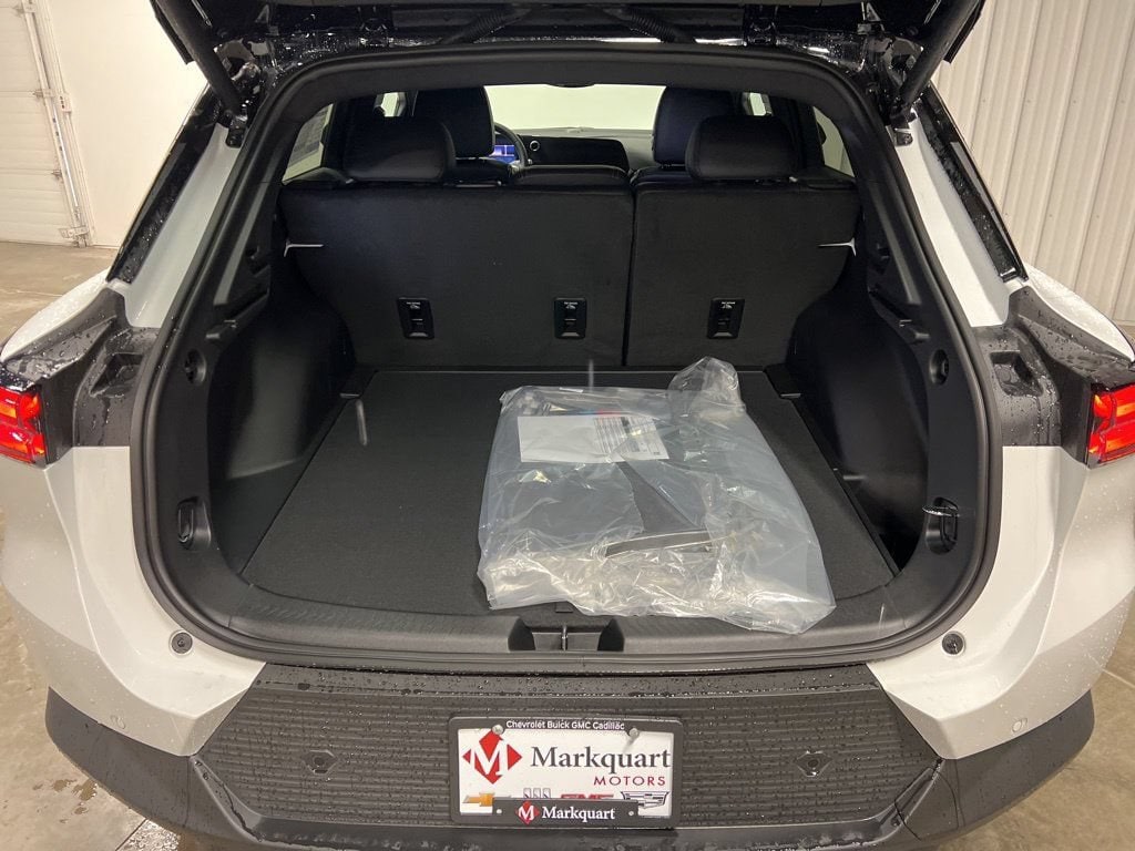 2026 Chevrolet Equinox EV 2LT - Photo 10