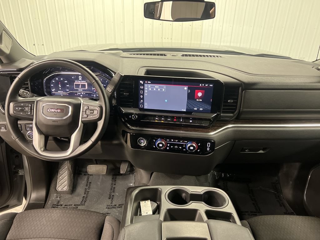 2024 GMC Sierra 1500 Elevation - Photo 17