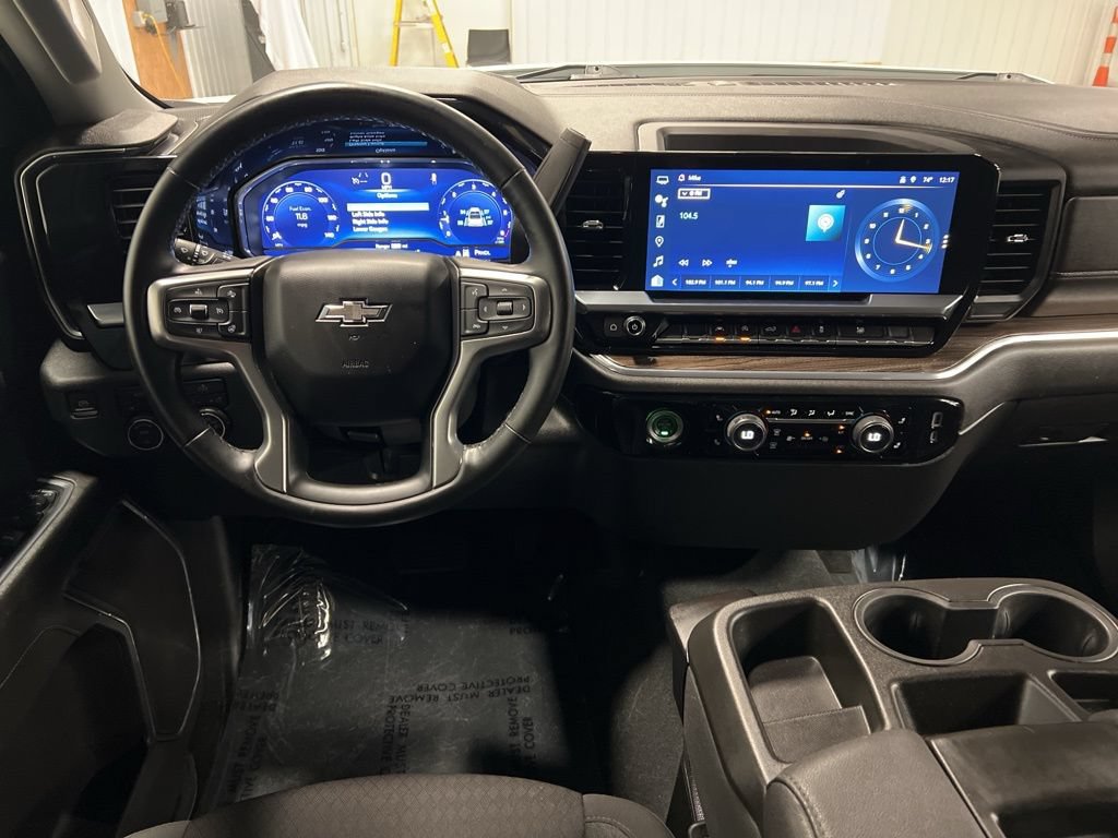 2023 Chevrolet Silverado 1500 RST - Photo 13