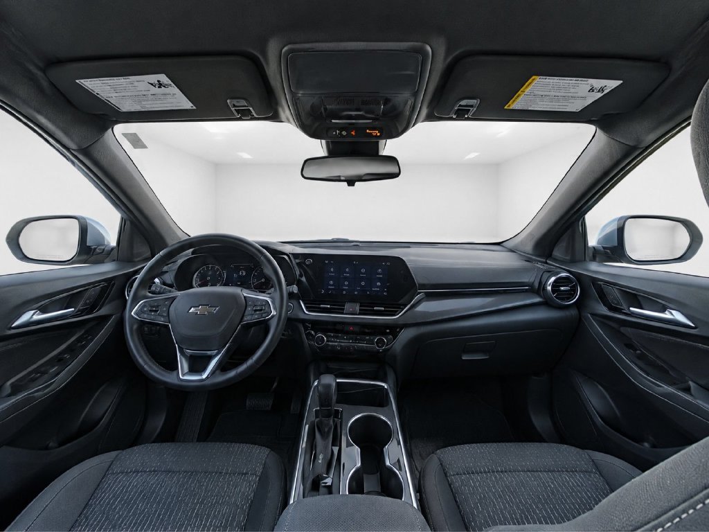 2025 Chevrolet Equinox LT - Photo 17