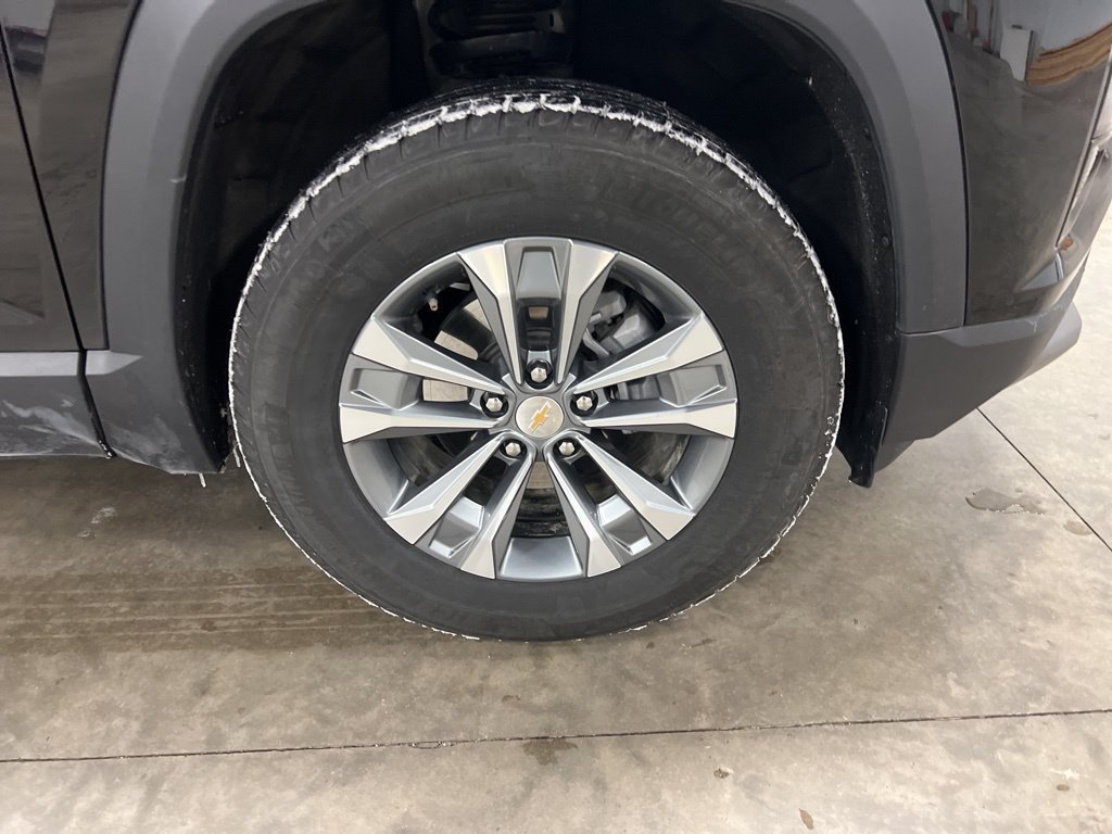 2025 Chevrolet Equinox LT - Photo 17