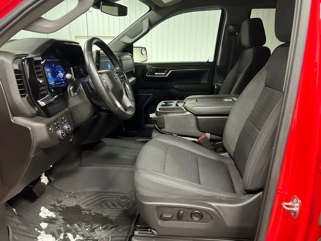 2023 Chevrolet Silverado 1500 RST - Photo 13