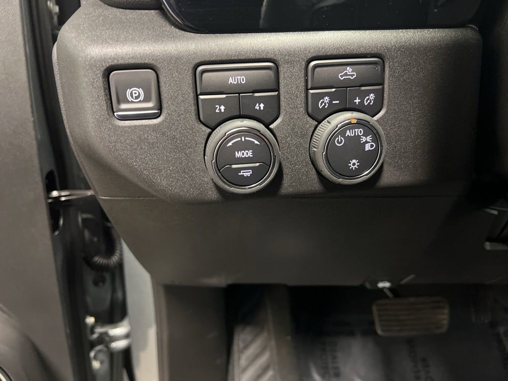 2025 Chevrolet Silverado 1500 LT - Photo 20