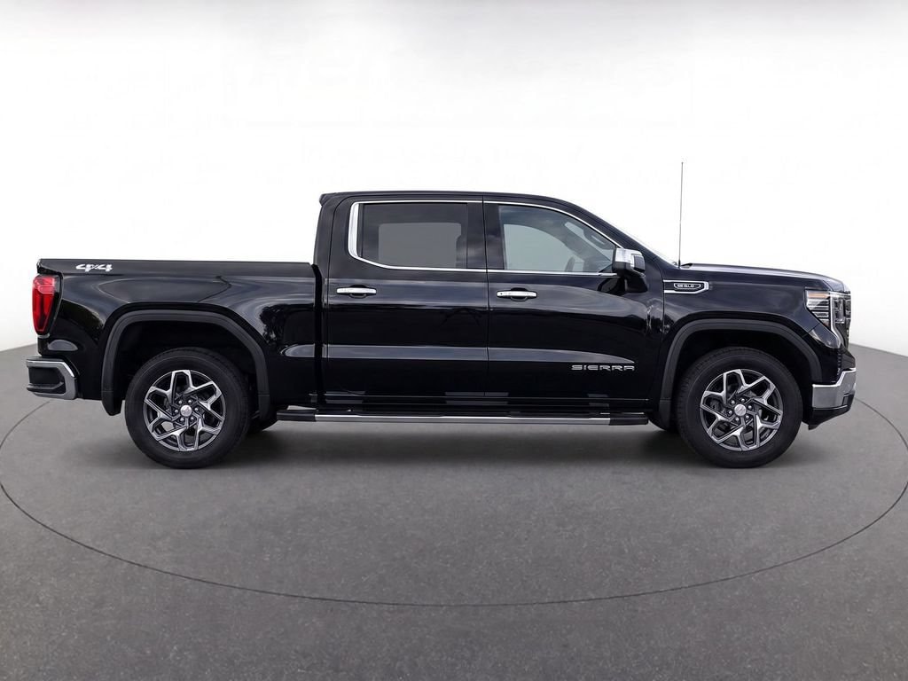 2024 GMC Sierra 1500 SLT - Photo 8