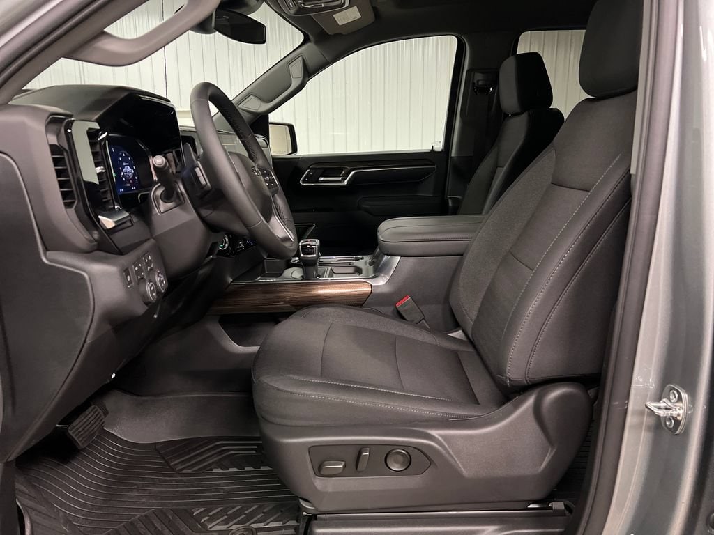 2026 Chevrolet Silverado 1500 RST - Photo 14